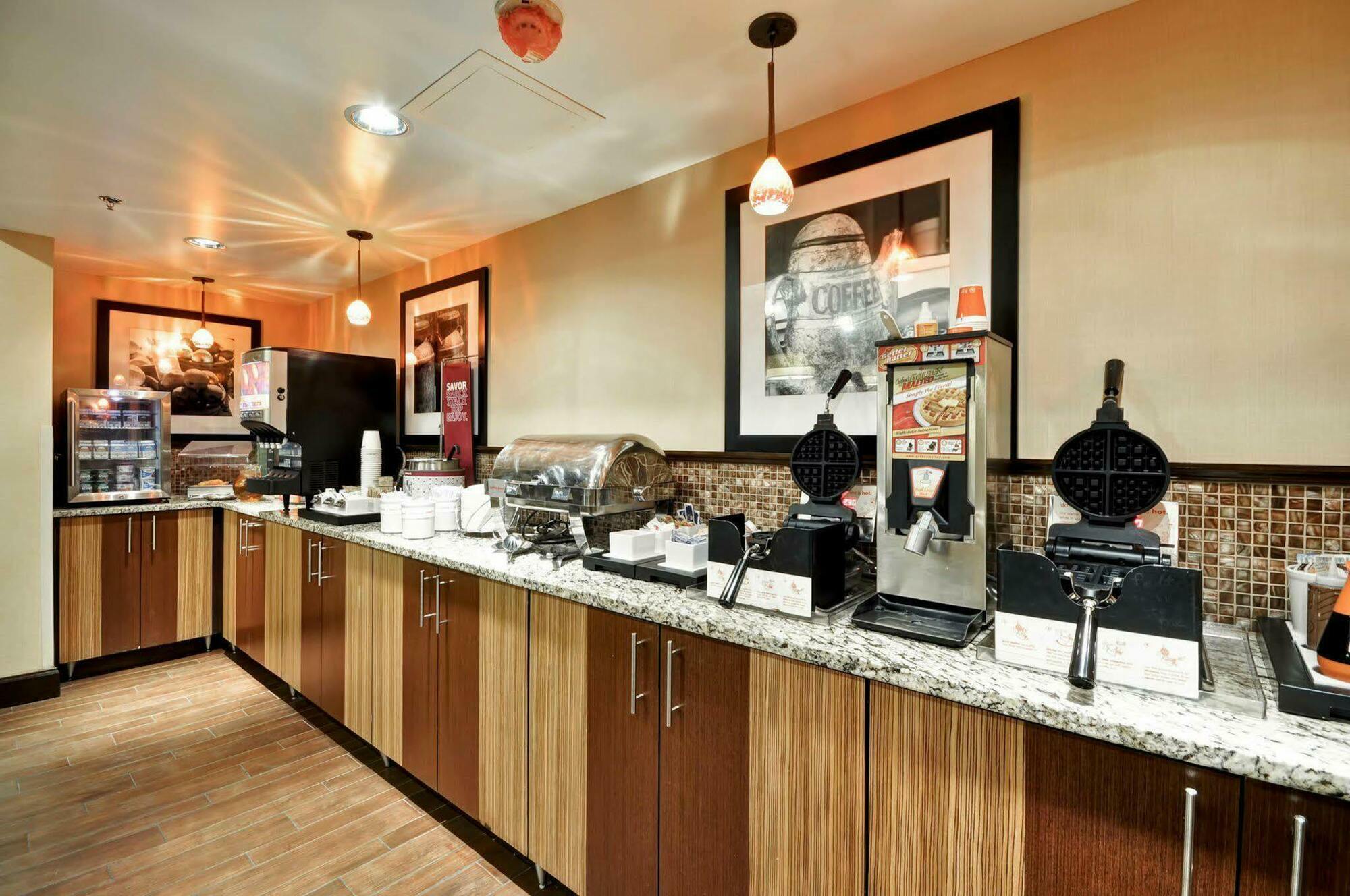 Hampton Inn Charlotte-Gastonia Buitenkant foto